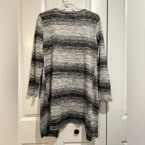 Cardigan - Picture 2 of 3